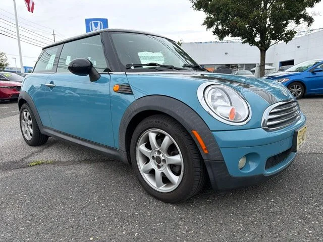 Used 2007 MINI Cooper Base with VIN WMWMF33587TT55688 for sale in Lakewood, NJ