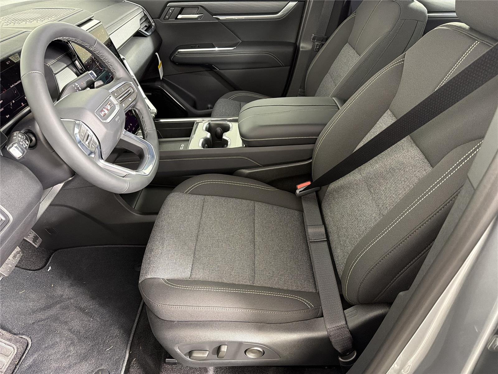 2026 GMC Acadia Elevation - Photo 7