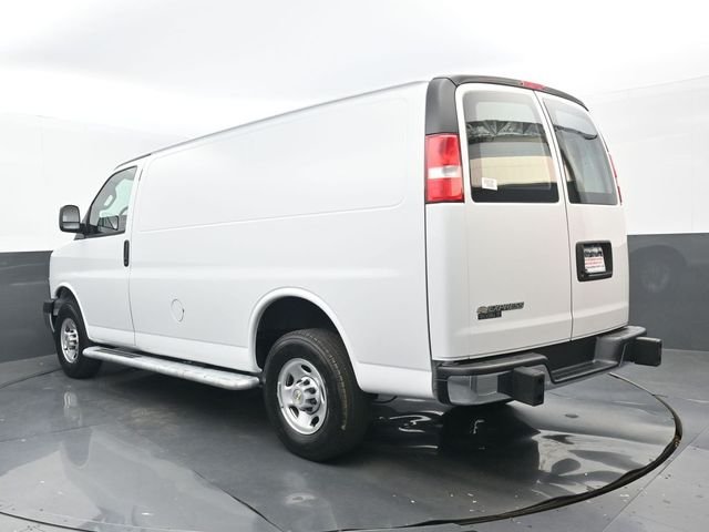 2024 Chevrolet Express Cargo Work Van - Photo 3