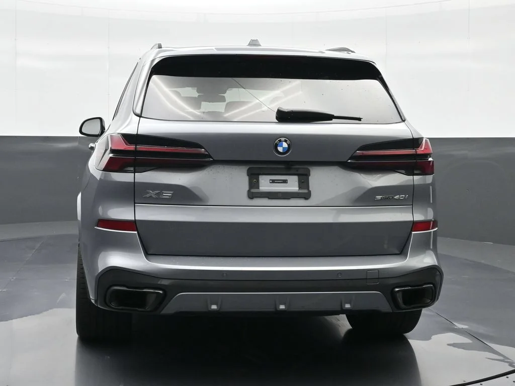 Certified Used 2024 Gray BMW sDrive40i image 7