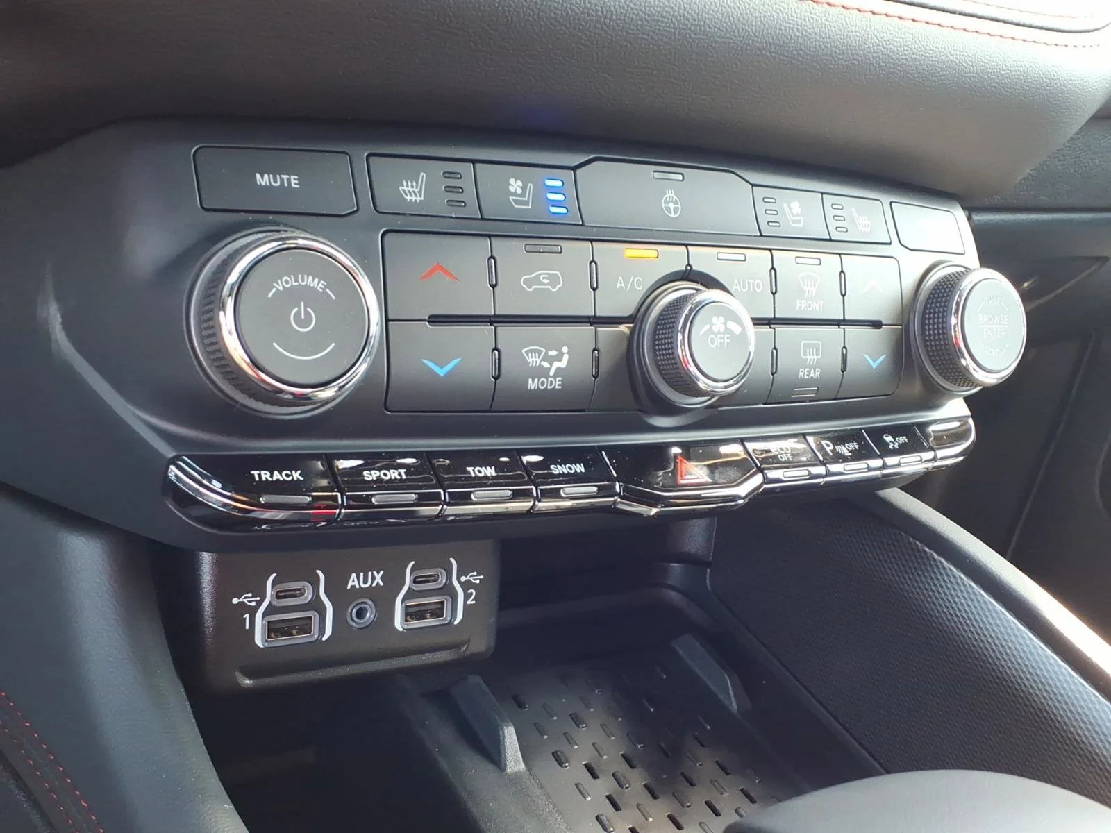 New 2026 B5 Blue Exterior Paint Dodge GT Plus HEMI V8 image 9