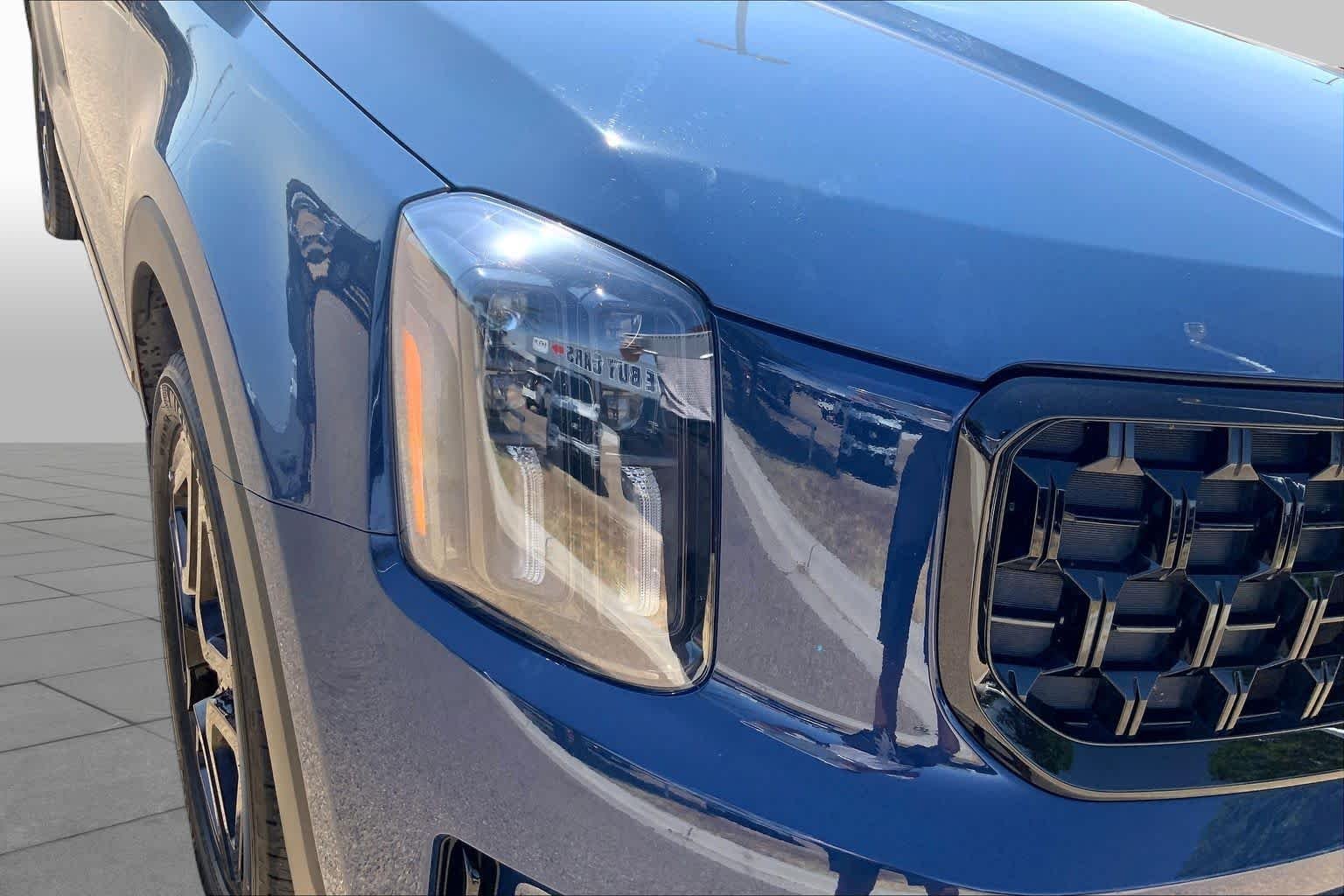 Used 2025 Midnight Lake Blue Kia SX X-Line image 36