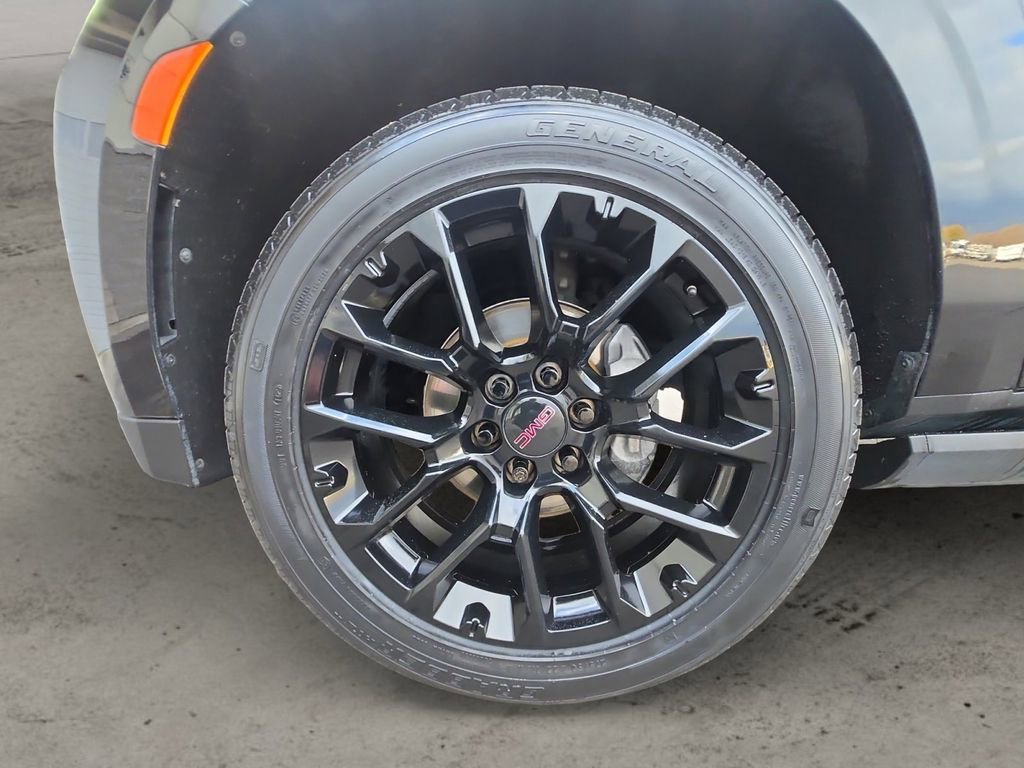 2021 GMC Yukon Denali - Photo 27