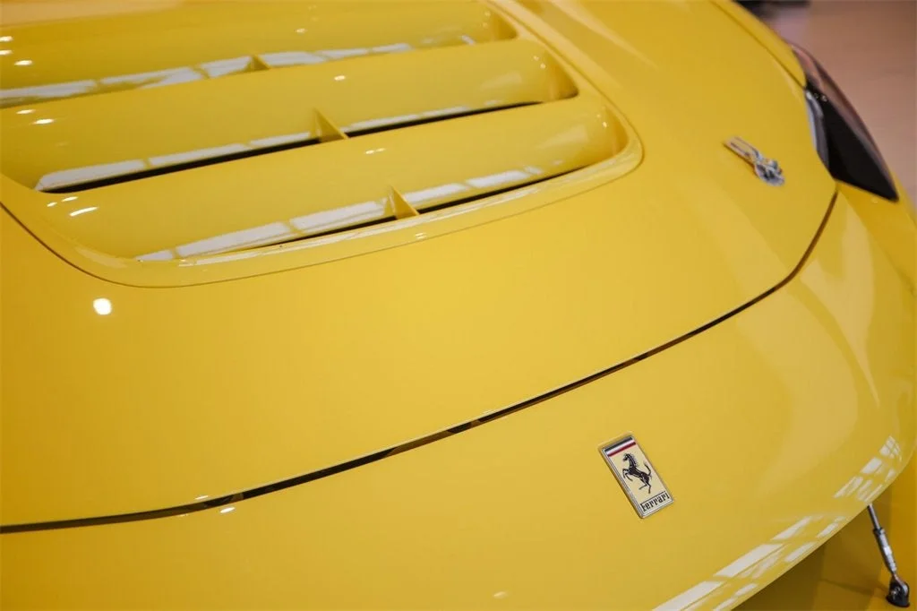 Used 2023 Giallo Modena Ferrari  image 11