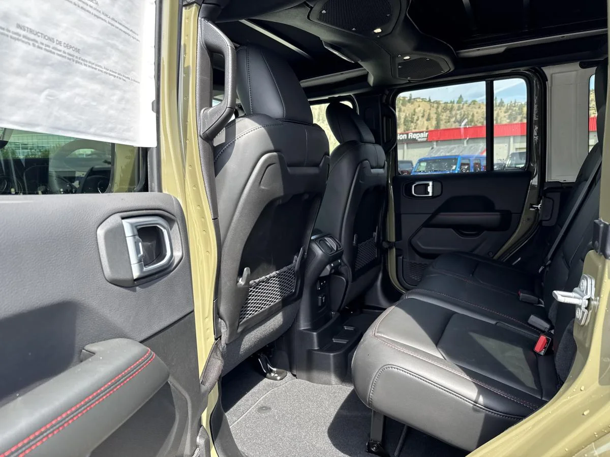 New 2026 41 (pj5) Jeep 4-Door Rubicon X image 8
