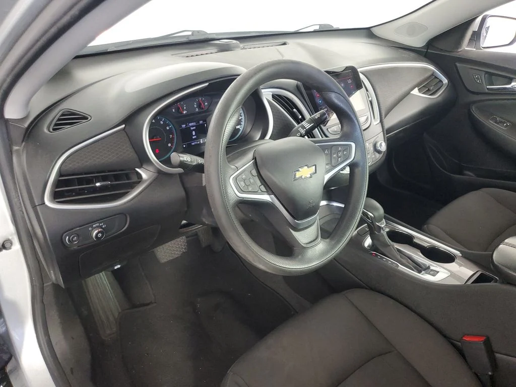 Used 2022 Silver Chevrolet LT image 11