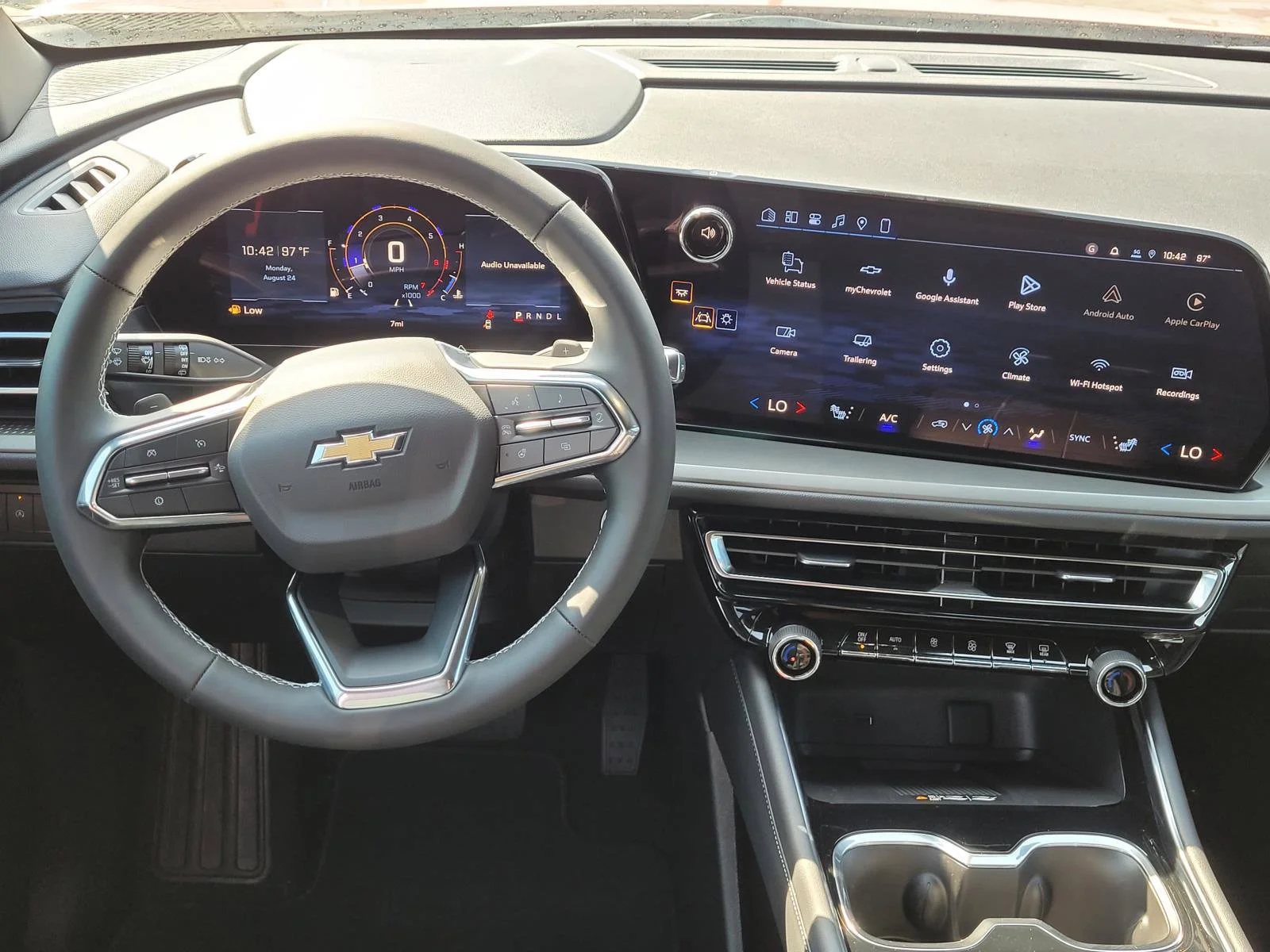 2027 Chevrolet Traverse LT - Photo 13