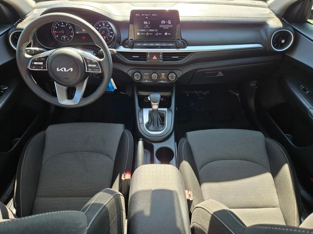 Used 2024 Red Kia LXS image 18