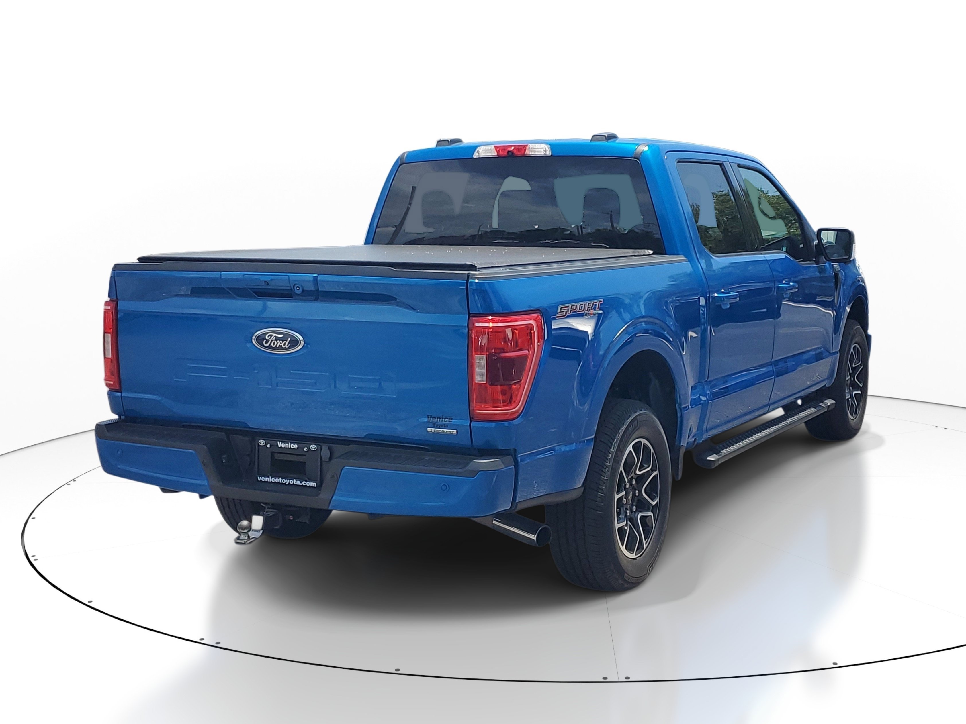 Used 2021 Blue Metallic Ford XLT image 6