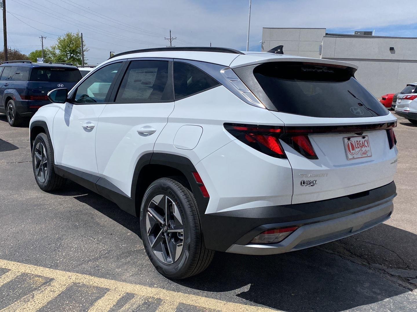 New 2026 Creamy White Pearl Hyundai SEL AWD image 3