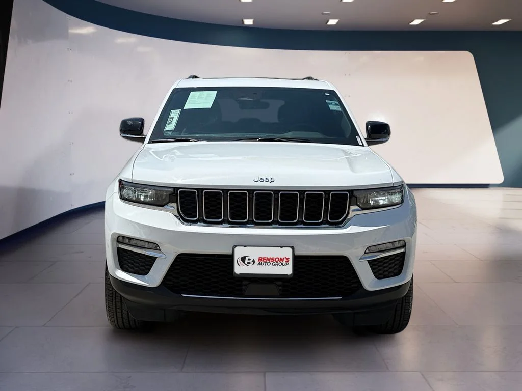 Used 2025 White Jeep 4xe image 8