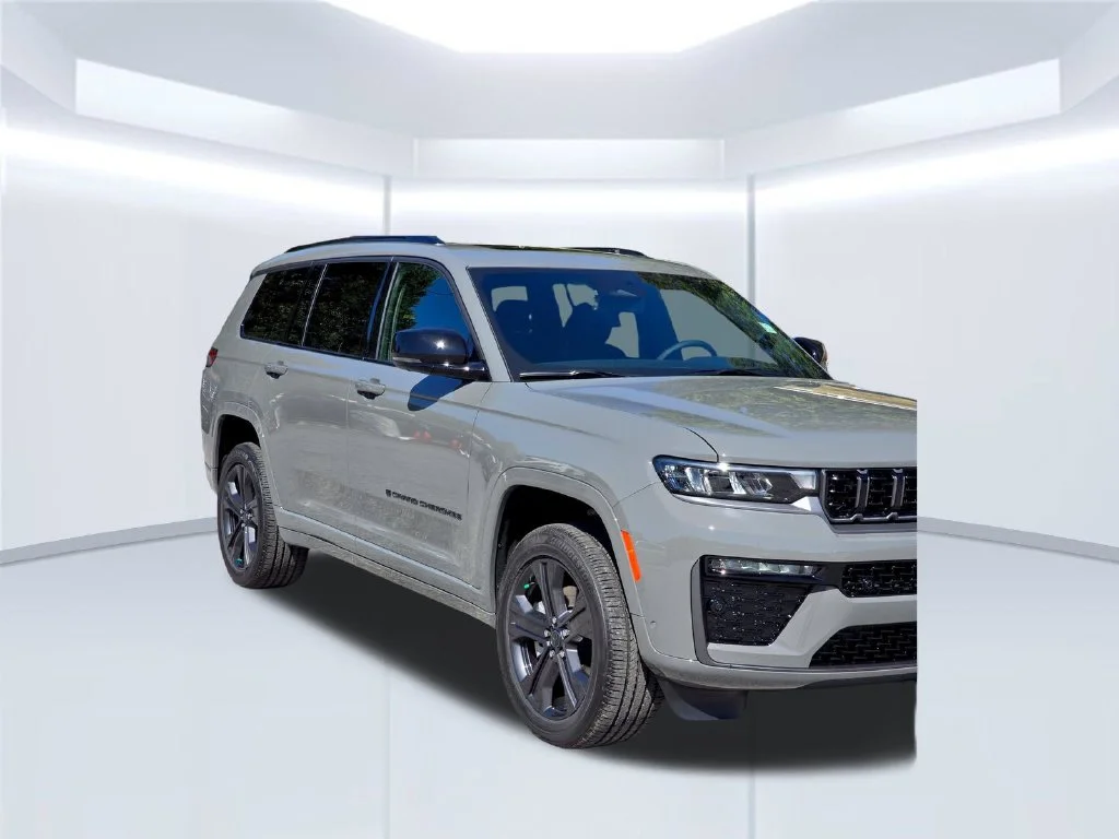 New 2027 Gray Jeep Limited Reserve image 39