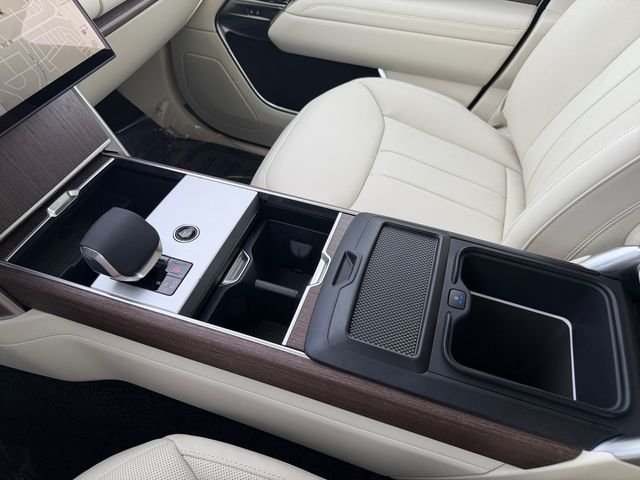 New 2026 Santorini Black Land Rover SE image 24
