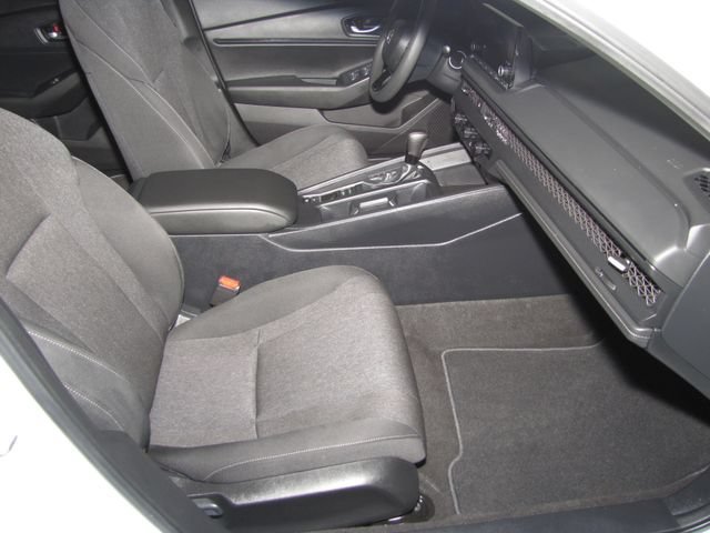 Certified Used 2025 Platinum White Pearl Honda SE image 20