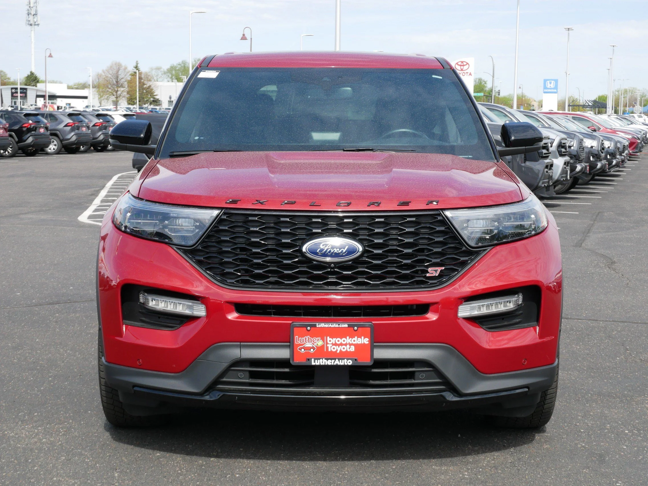 Used 2022 Ford Explorer ST with VIN 1FM5K8GC6NGA96810 for sale in Brooklyn Center, Minnesota