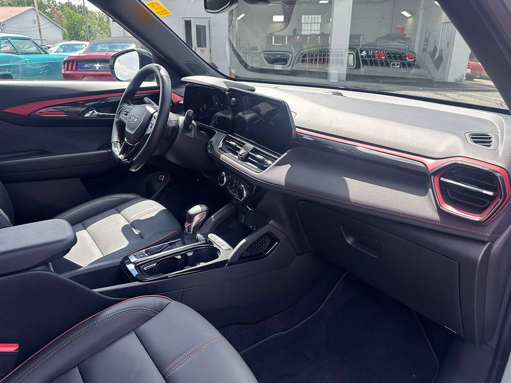 Used 2024 Cacti Green Chevrolet RS image 29