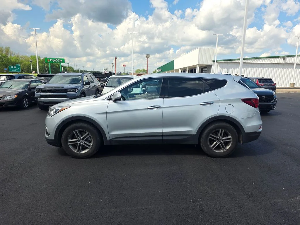 Used 2017 Sparkling Silver Hyundai 2.4 Base image 6