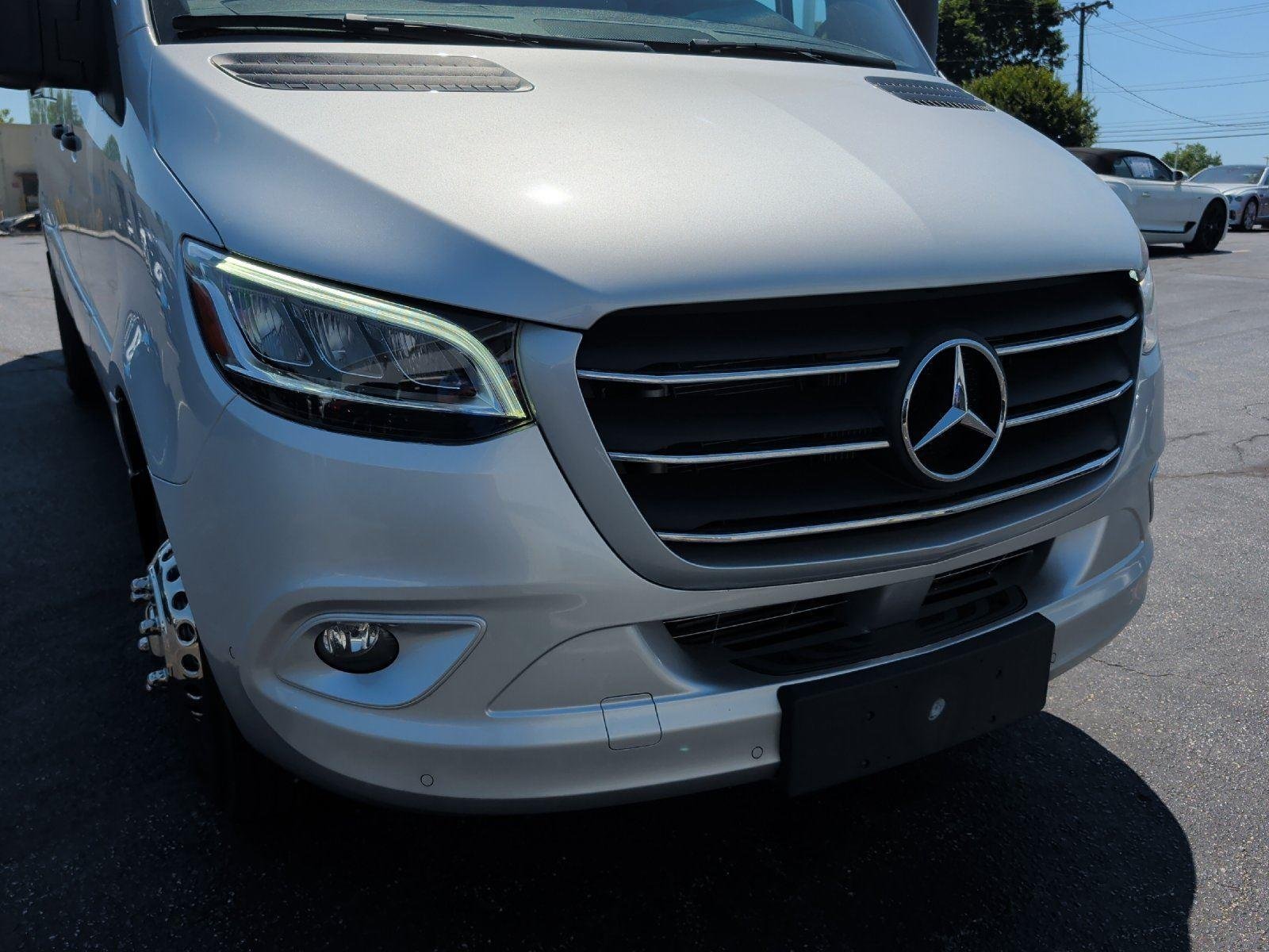Used 2022 Iridium Silver Mercedes-Benz  image 11