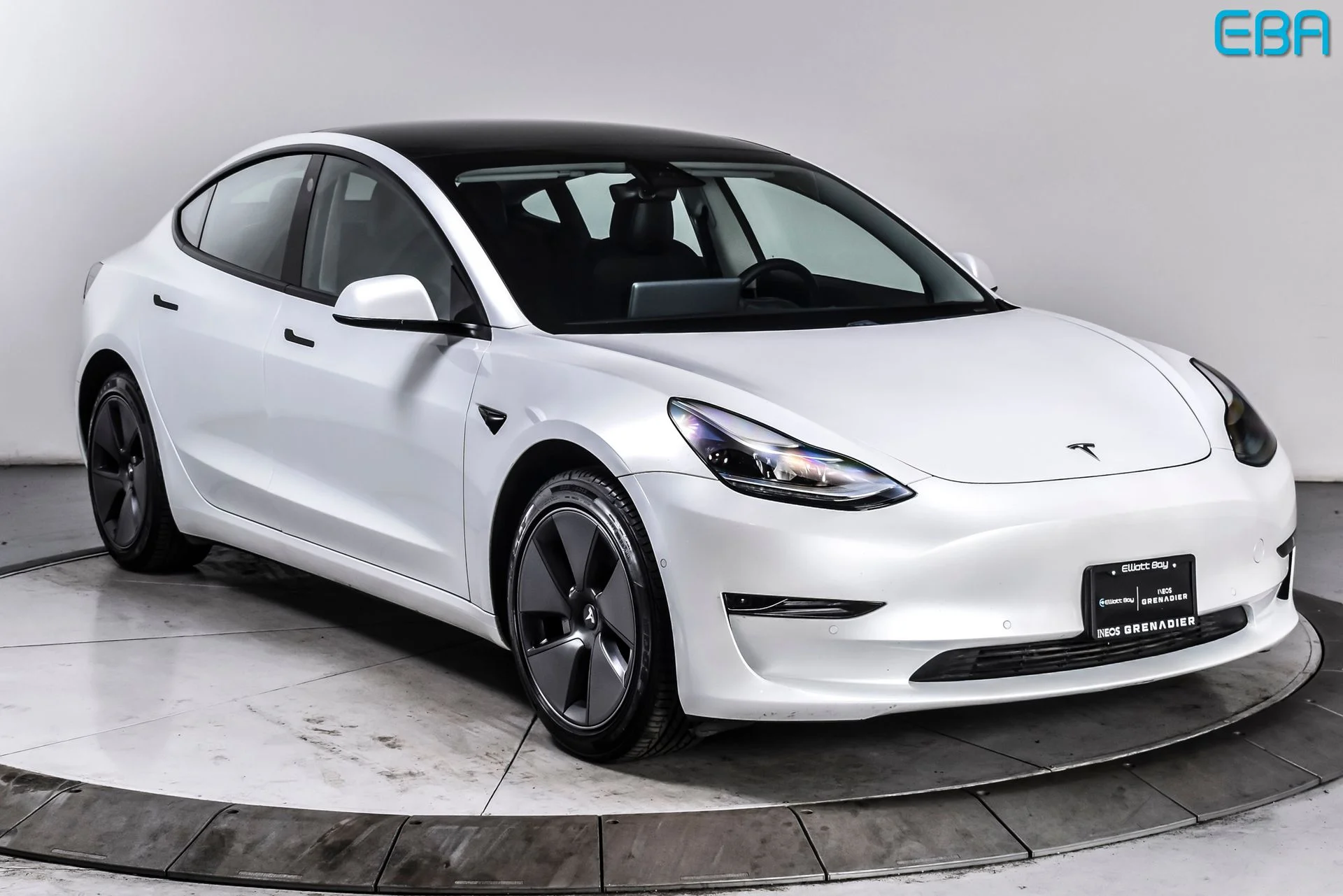 2021 Tesla Model 3 Standard Range Plus's photo