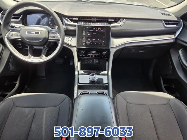 Used 2023 Silver Jeep Laredo image 14