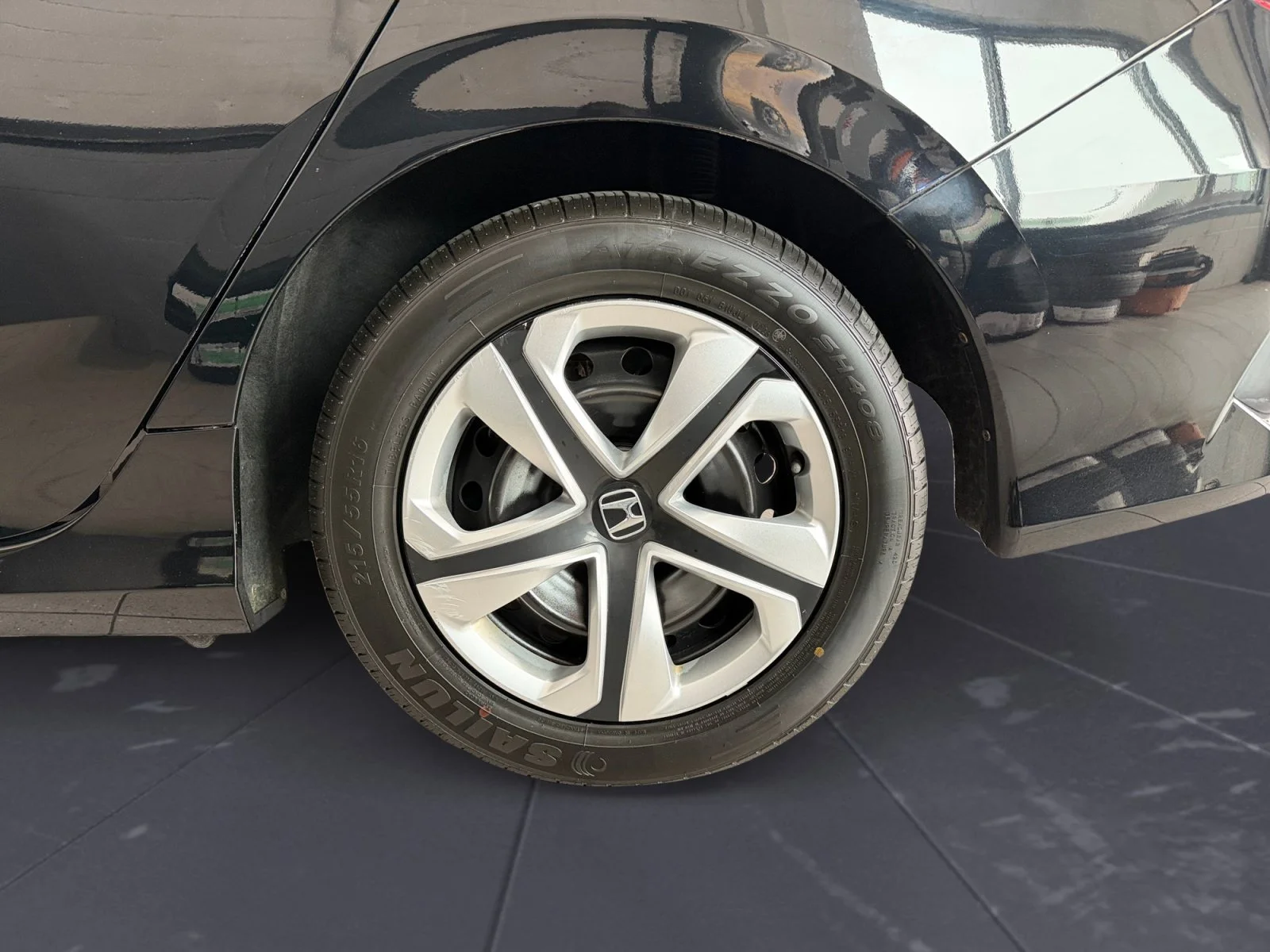 Used 2016 Crystal Black Pearl Honda LX image 42