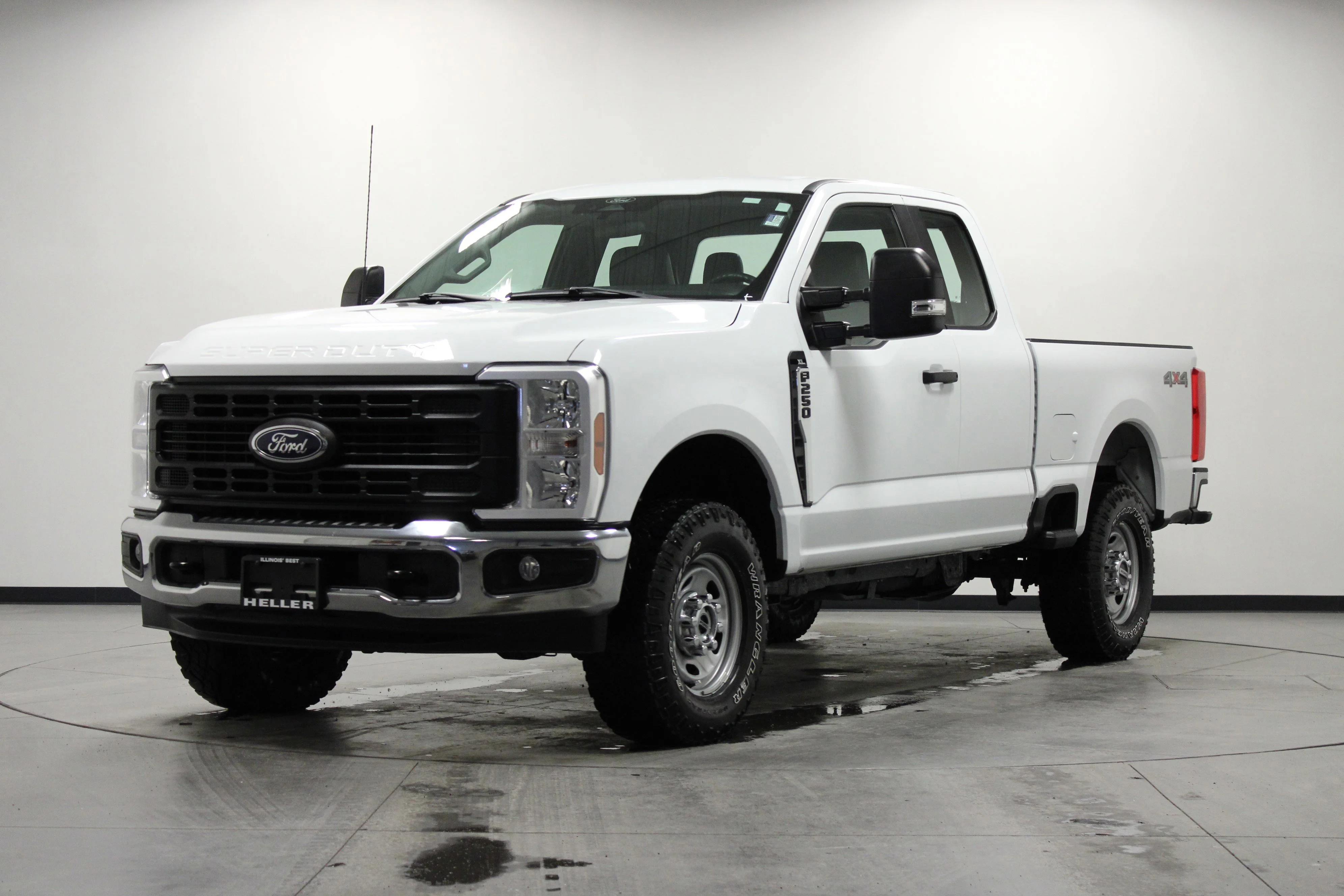 Used 2024 Oxford White Ford XL image 8