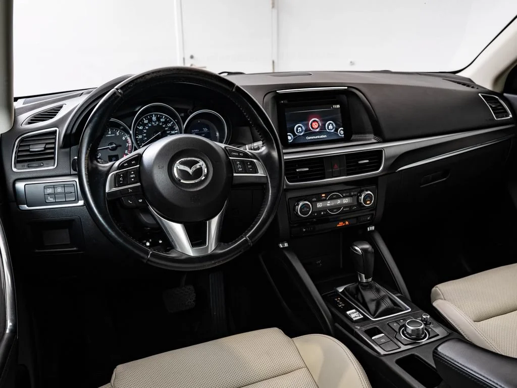 Used 2016 Soul Red Metallic Mazda Grand Touring image 4
