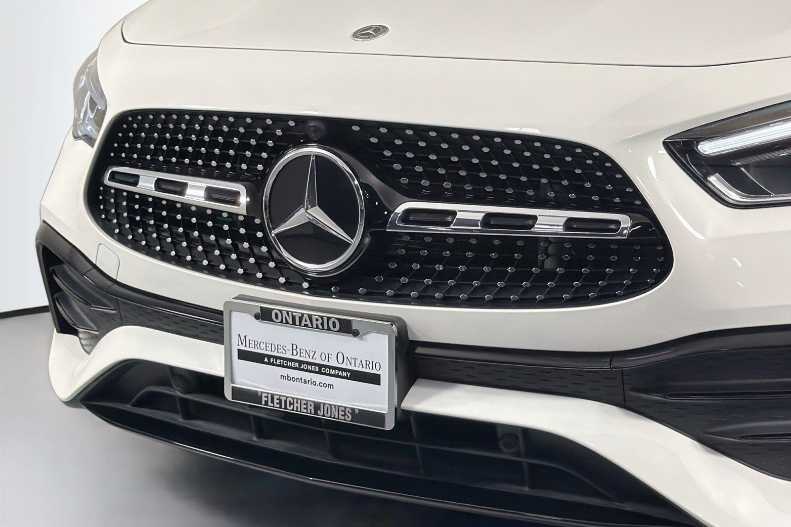 Used 2023 Polar White Mercedes-Benz 250 image 12