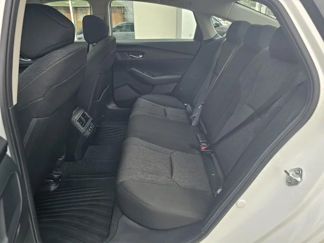 Used 2025  Honda SE image 15