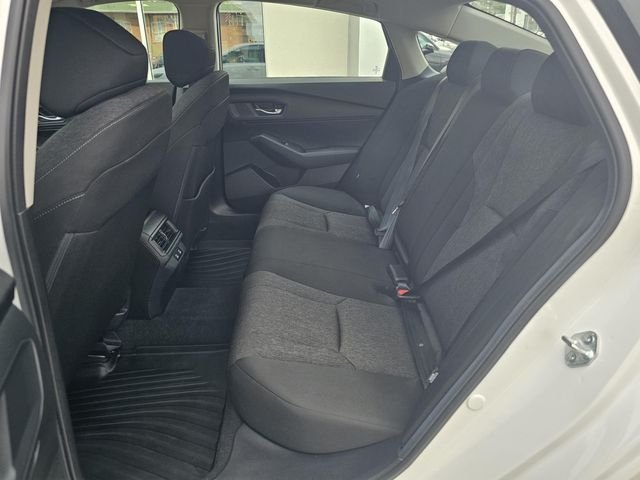 Used 2025  Honda SE image 15