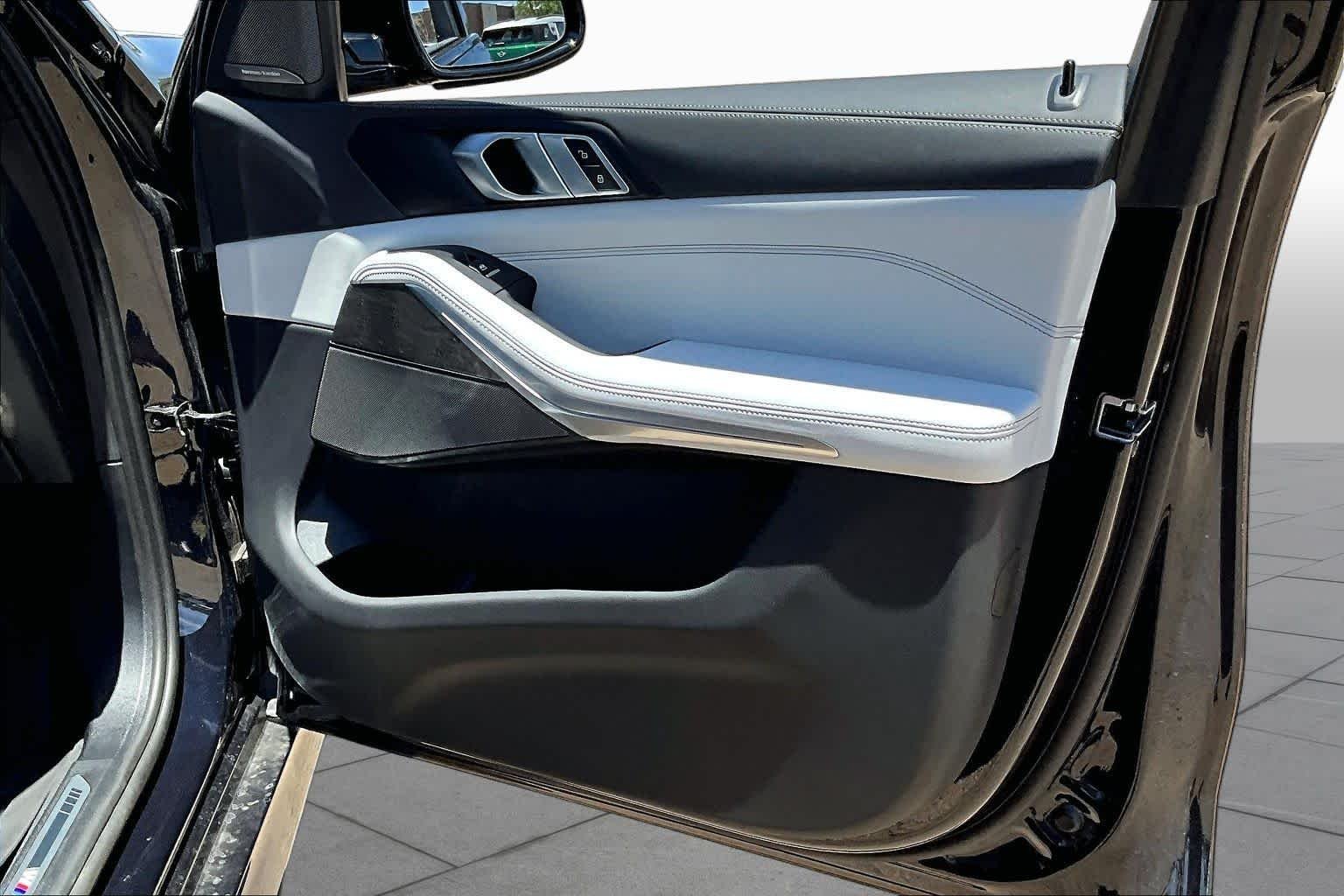 Used 2025 Carbon Black Metallic BMW xDrive40i image 20