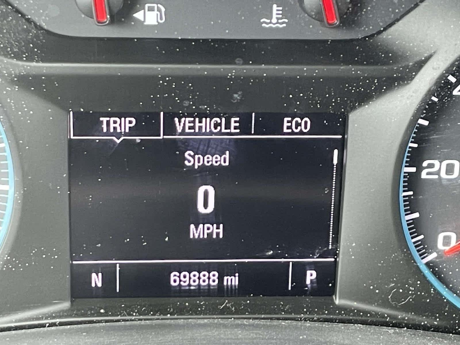 Used 2018 Summit White Chevrolet LS image 40