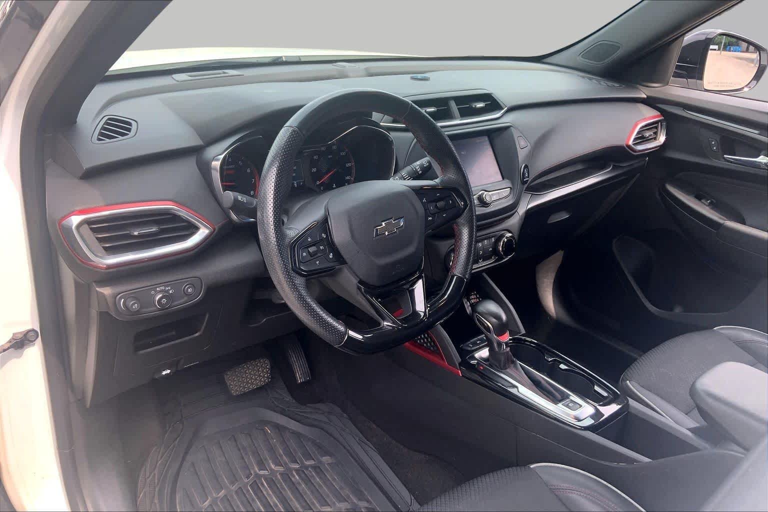 Used 2023 Summit White Chevrolet RS image 18