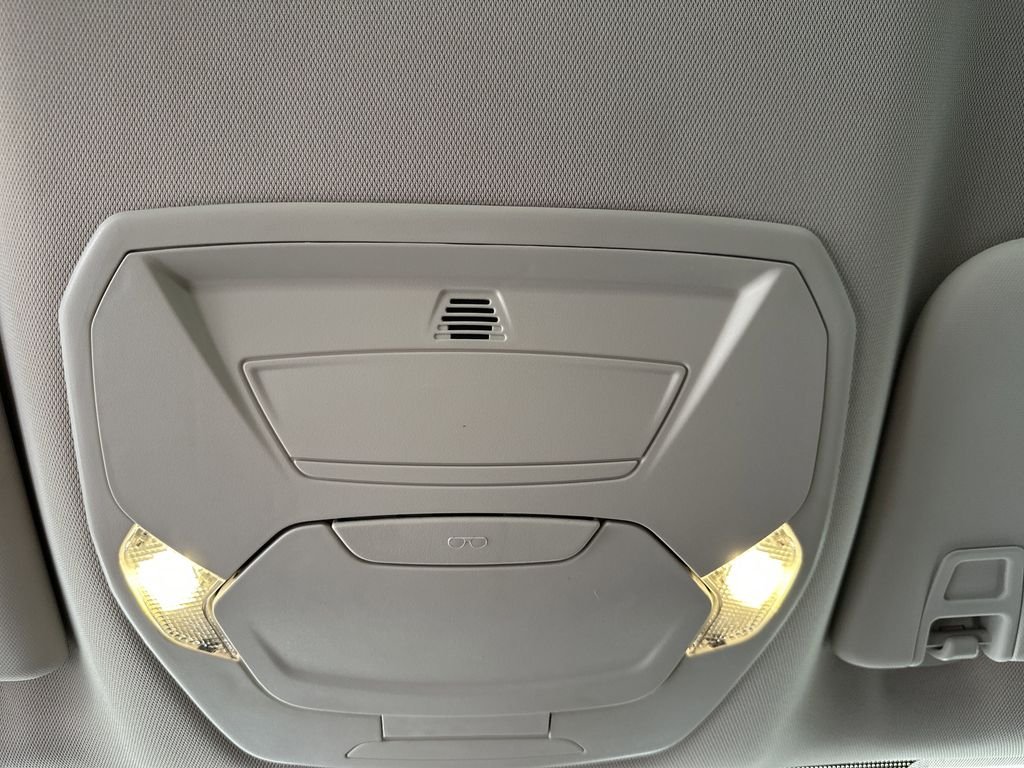 Used 2018 White Ford SEL image 25