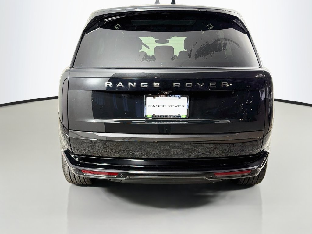 New 2027 Santorini Black Land Rover SE image 6