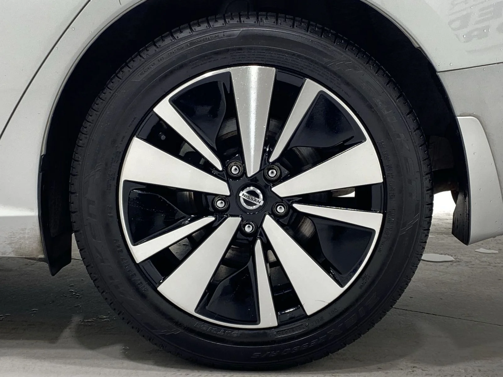 2022 Nissan Altima SV - Photo 10