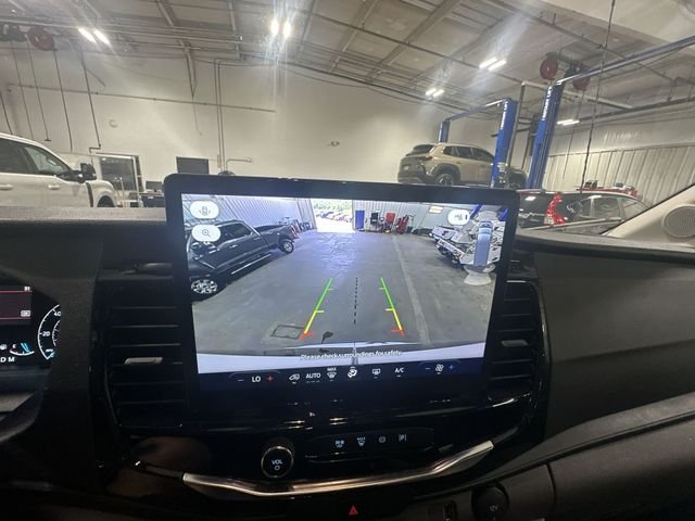 Certified Used 2025 White Ford XLT image 28