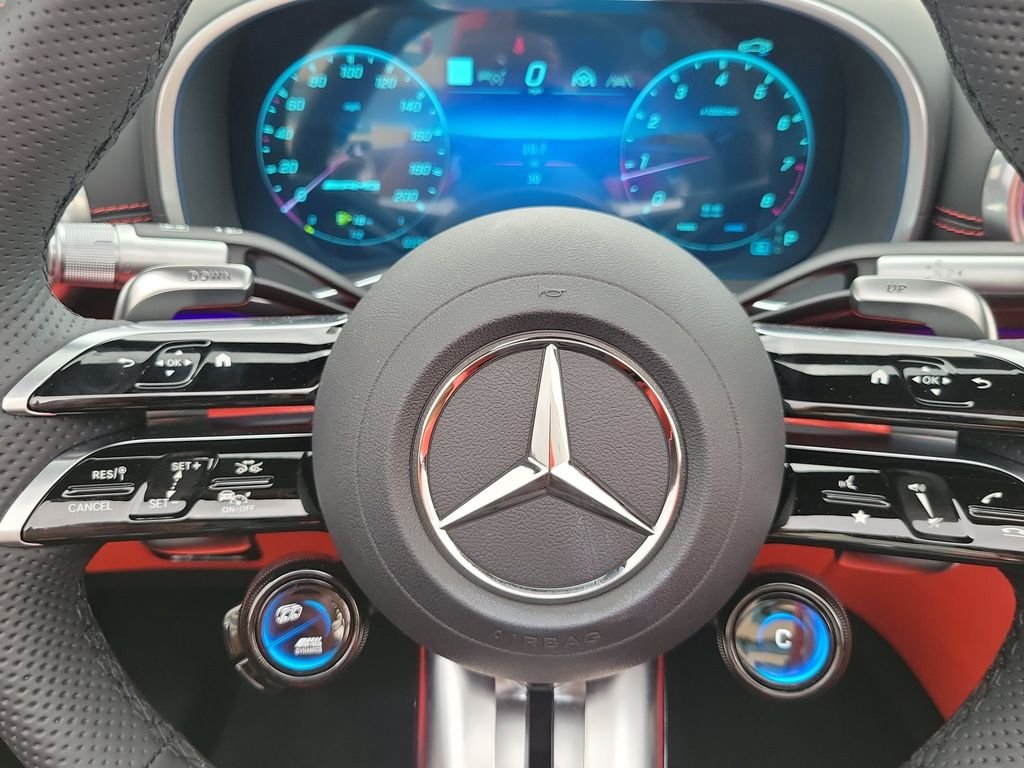 New 2027 MANUFAKTUR Moonlight White Metallic Mercedes-Benz AMG® SL 43 Roadster image 18