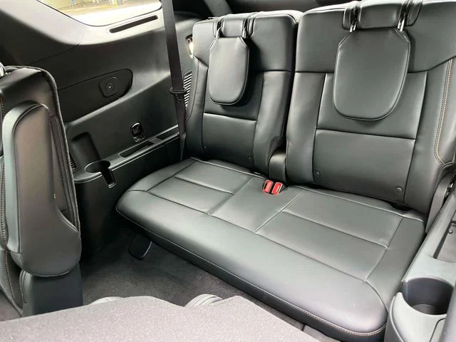 New 2026 Space White Metallic Ford Tremor® image 17