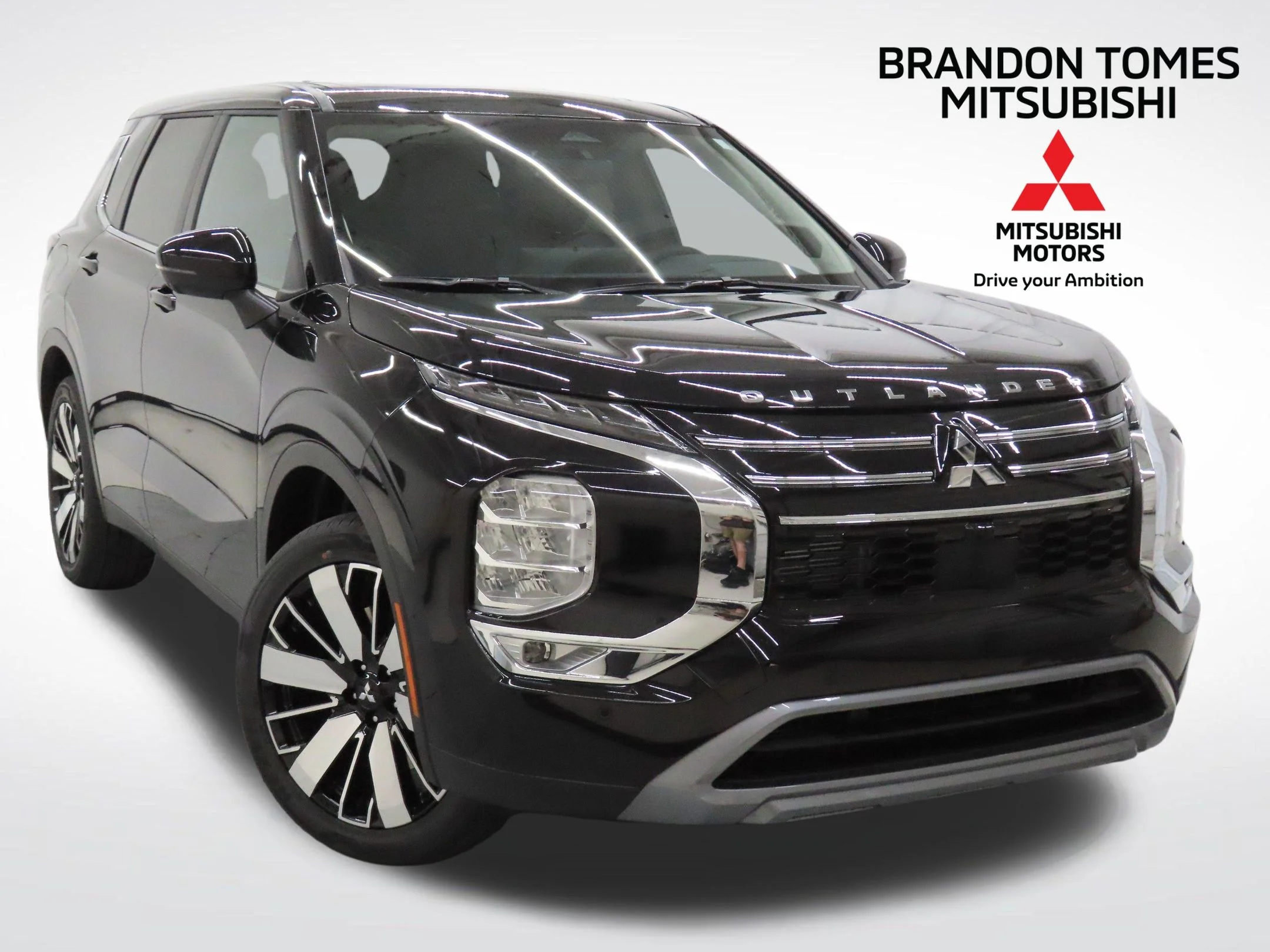 2026 Mitsubishi Outlander SE FWD's photo