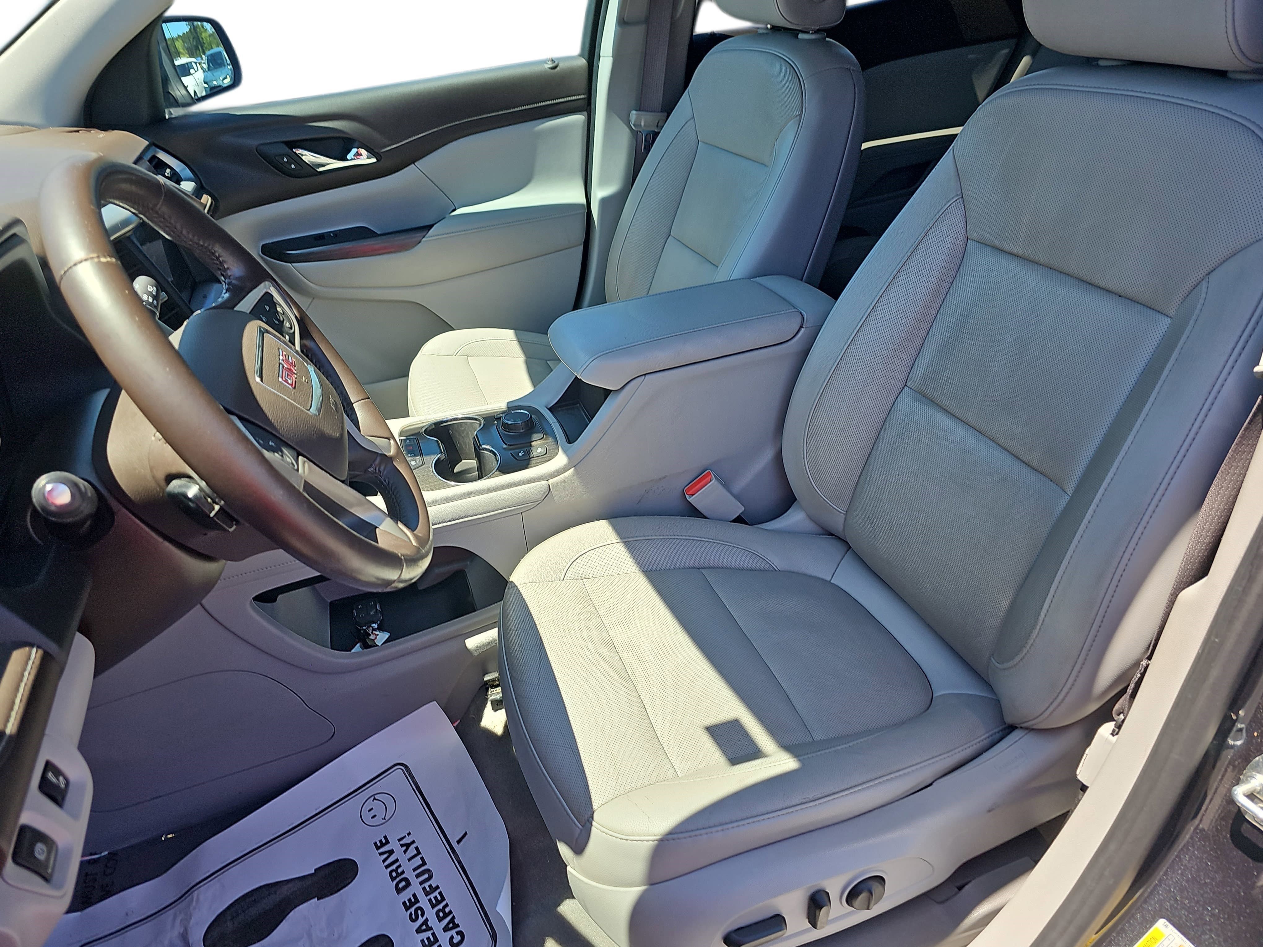 Used 2020 Dark Sky Metallic GMC SLT image 11