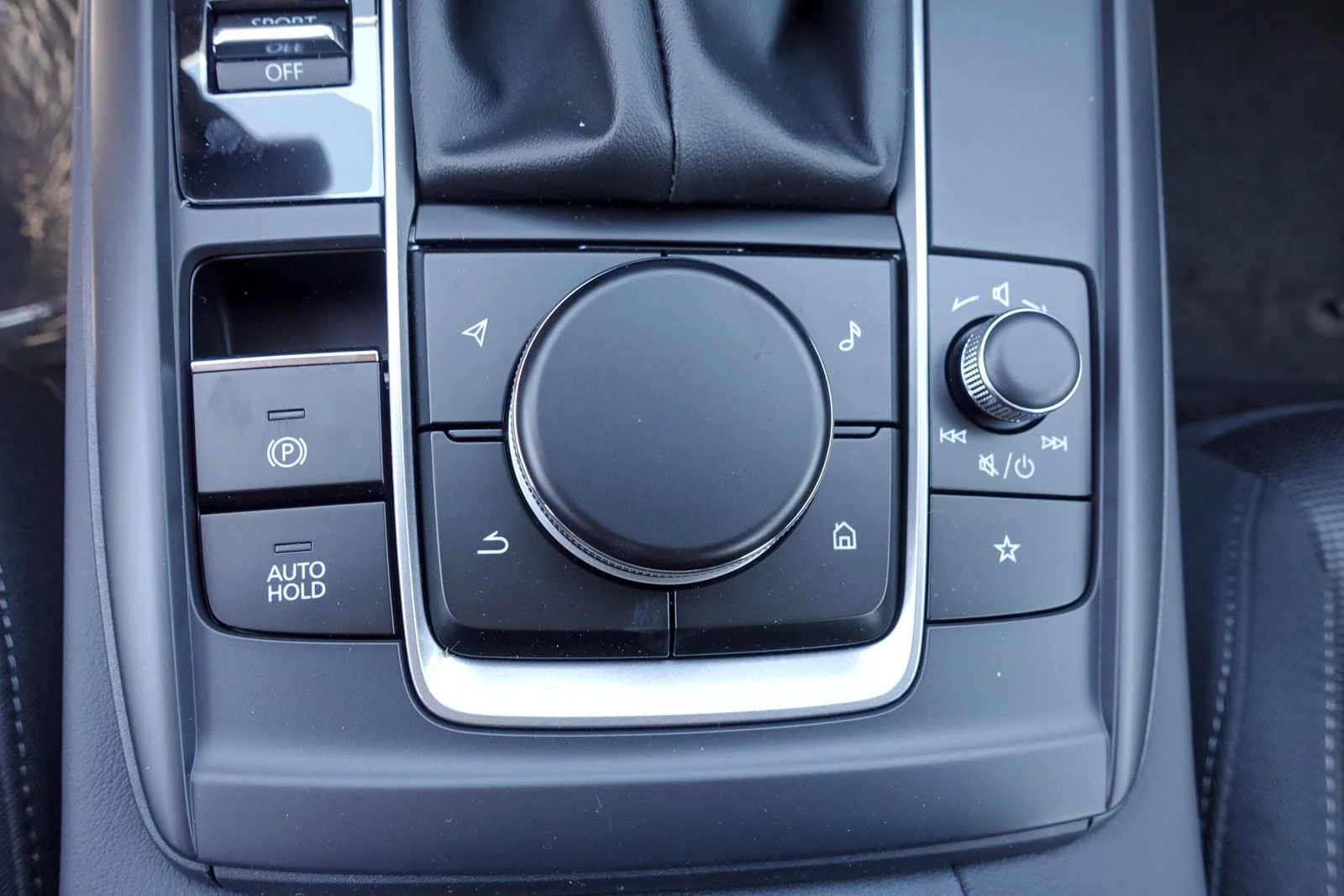 New 2026 Jet Black Mica Mazda 2.5 S image 23