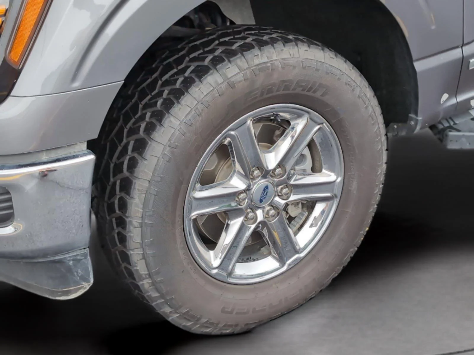 Used 2024 Carbonized Gray Ford XLT image 33