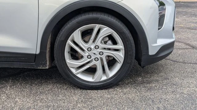 2023 Chevrolet Bolt EV LT - Photo 9