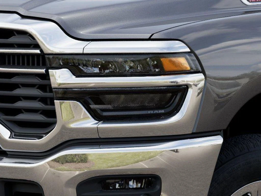 2026 RAM 3500 Tradesman - Photo 10