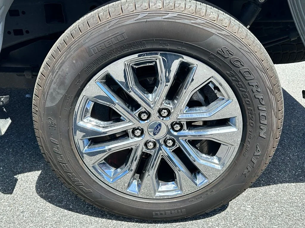 Certified Used 2025 White Ford XLT image 9