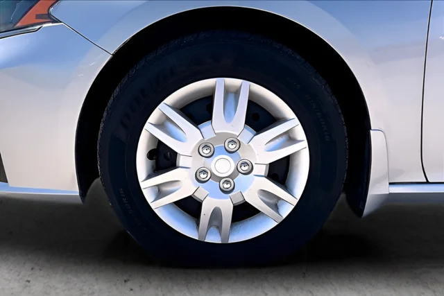2024 Nissan Altima SR - Photo 35