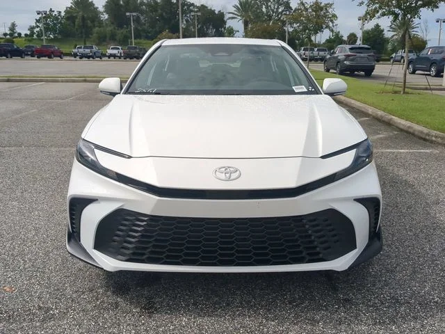 New 2026 Ice Cap Toyota SE image 9