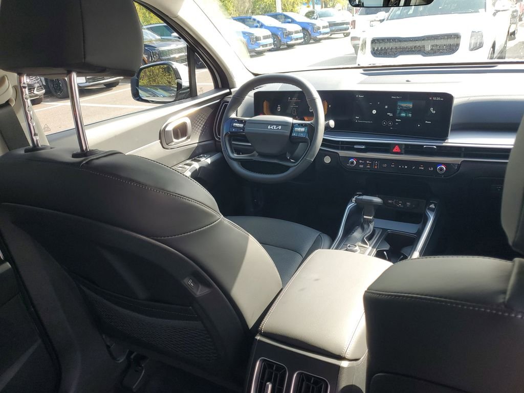 New 2026 White Kia EX image 13