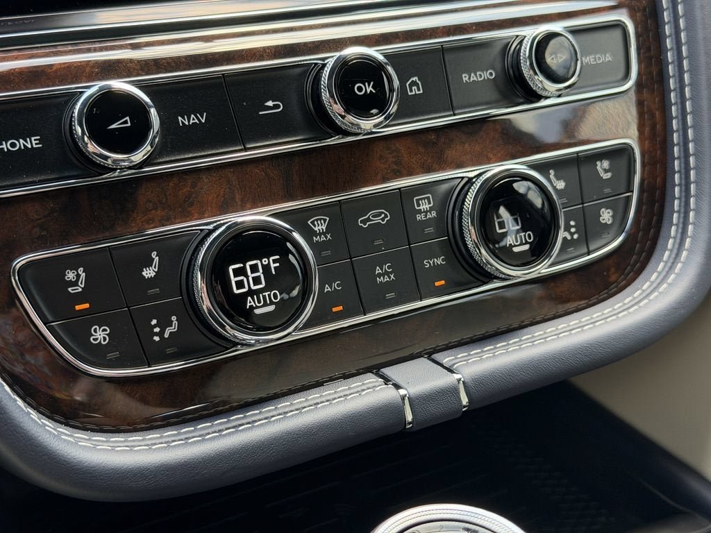 Used 2023 Glacier White Bentley Azure image 28